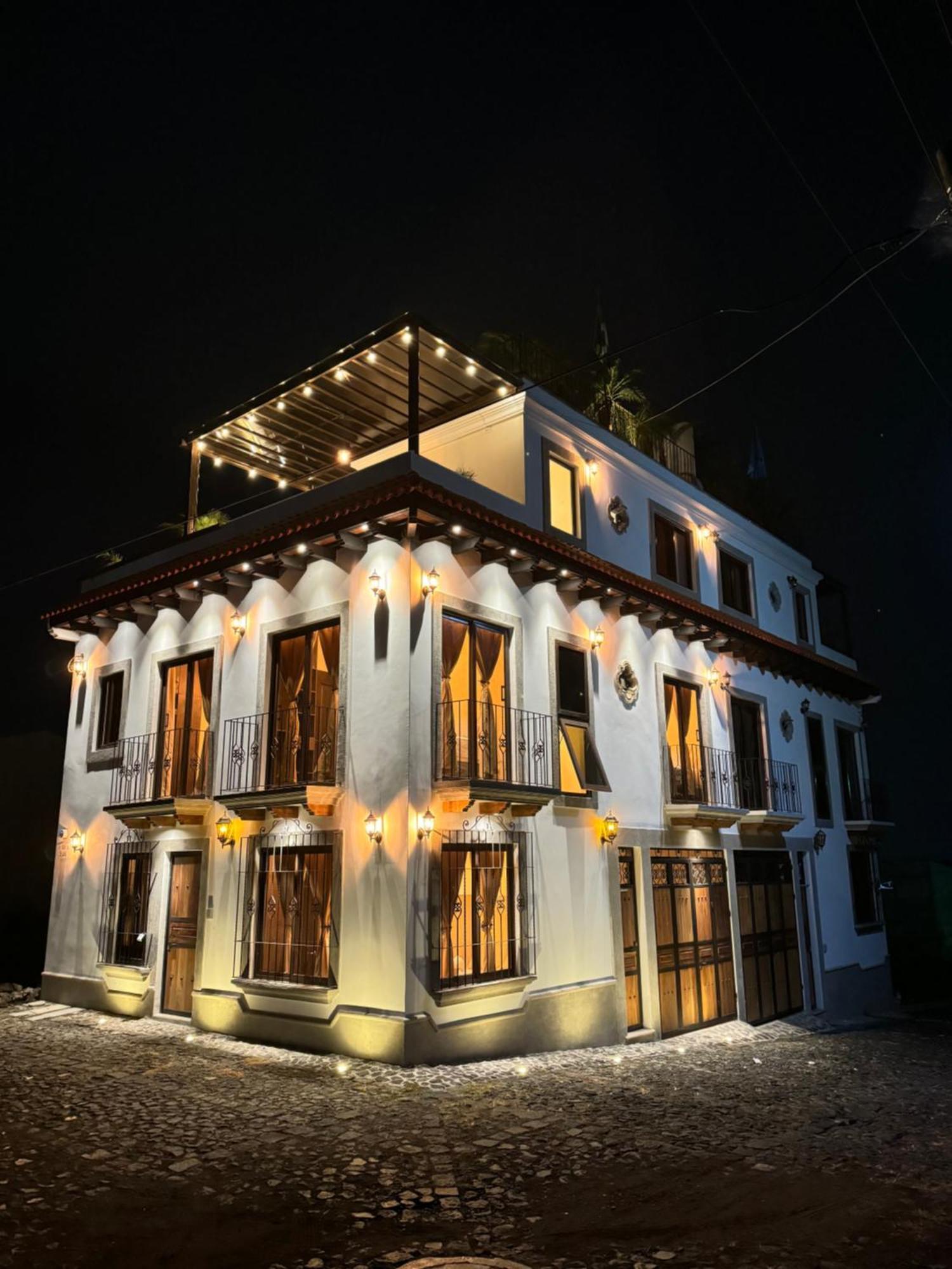 Grande De Lujo En Guatemala * Antigua